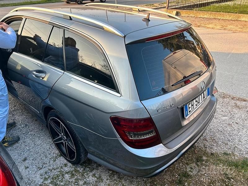 Usata Mercedes C220 Avantgarde 170 CV (125 kW) 2011 Grigio Station wagon