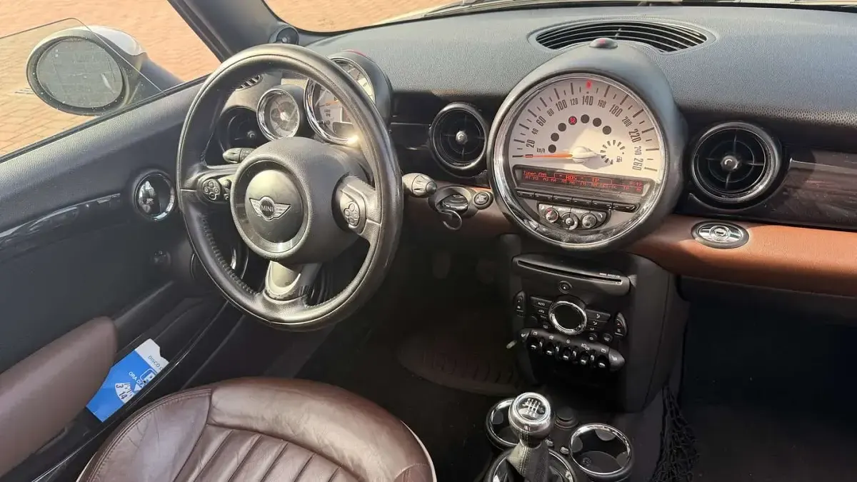 Usata Mini Cooper Cabriolet 122 CV (89 kW) 2011 Cabrio