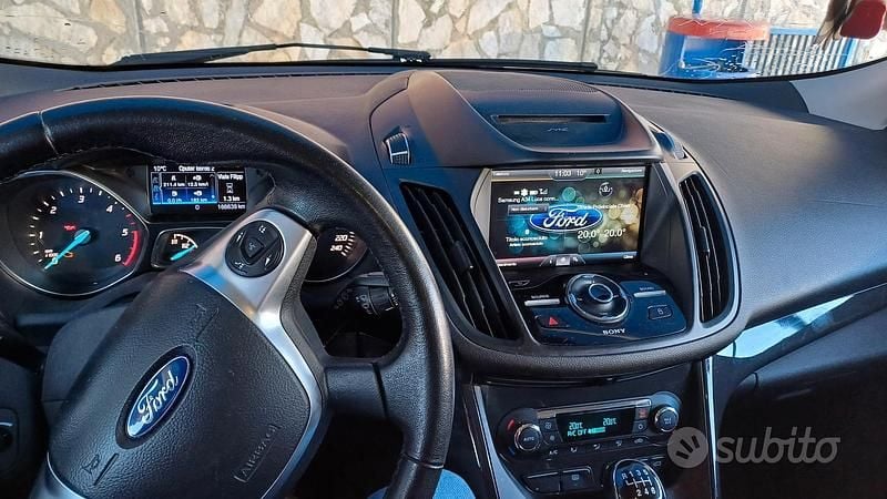 Usata Ford Kuga Titanium 150 CV (110 kW) 2016 Bianco SUV