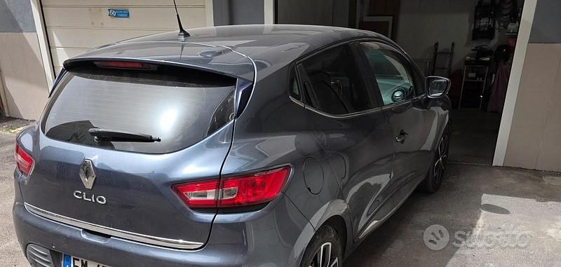 Usata Renault Clio IV 75 CV (55 kW) 2017 Grigio Berlina