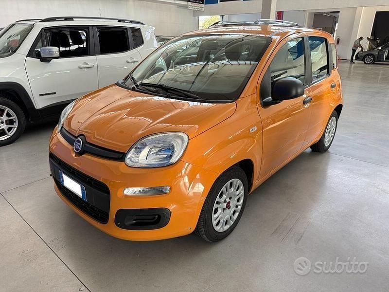 Usata Fiat Panda 70 CV (51 kW) 2022 Orange pastello Utilitaria