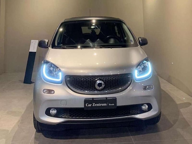 Usata Smart ForFour Prime 90 CV (66 kW) 2018 Grigio Utilitaria