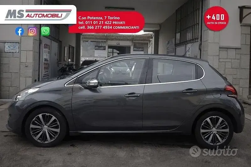 Usata Peugeot 208 Allure 82 CV (60 kW) 2017 Grigio scuro Utilitaria