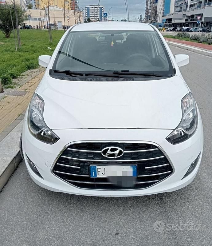 Usata Hyundai ix20 Xpossible 90 CV (66 kW) 2017 Bianco Utilitaria