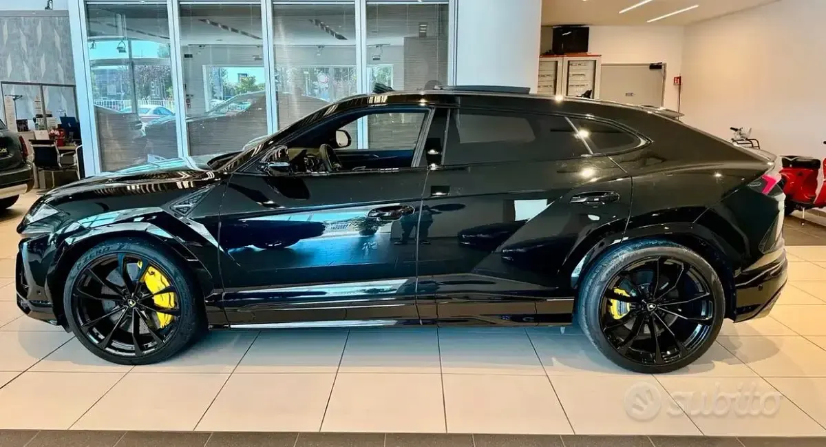 Usata Lamborghini Urus 650 CV (478 kW) 2022 Nero SUV