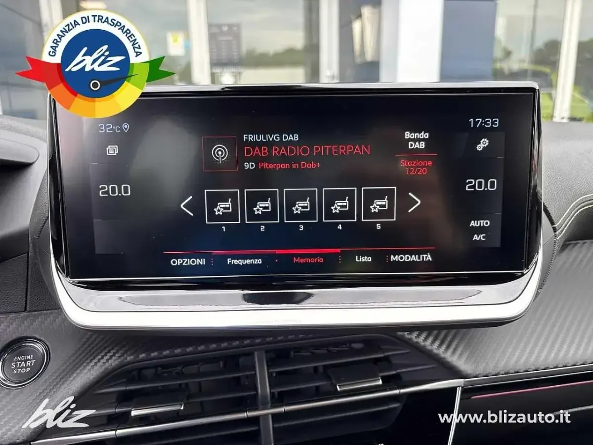 Usata Peugeot 208 GT 100 CV (73 kW) 2023 Nero Utilitaria