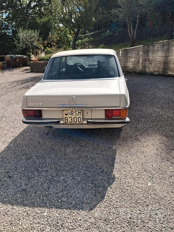 Usata Mercedes 220 1970 Grigio Berlina