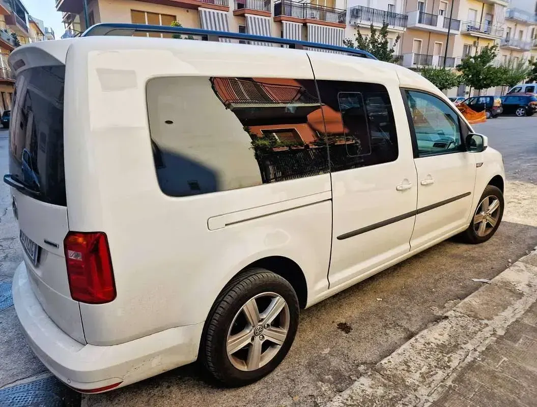 Usata VW Caddy 110 CV (80 kW) 2020 Bianco Monovolume