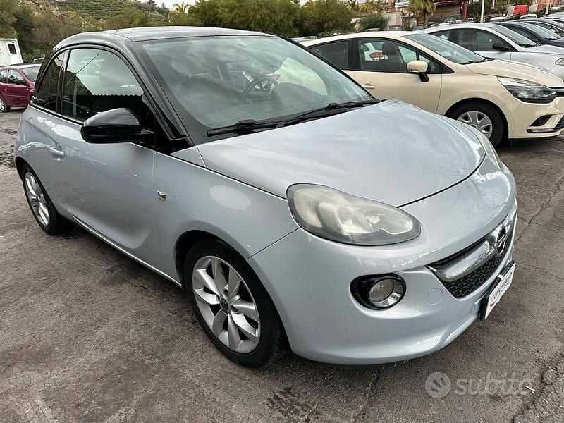 Usata Opel Adam 101 CV (74 kW) 2015 Grigio Utilitaria