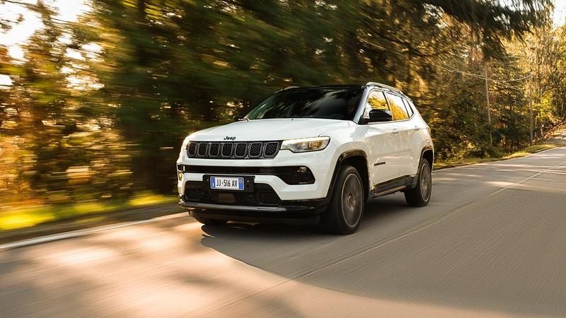 Usata Jeep Compass Limited 131 CV (96 kW) 2024 Alpine white SUV
