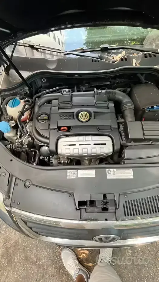 Usata VW Passat 150 CV (110 kW) 2009 Grigio Berlina