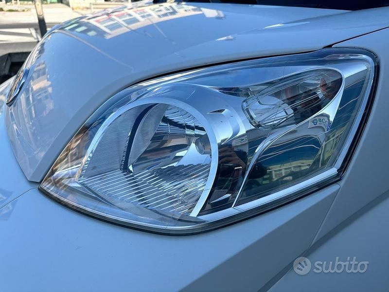 Usata Fiat Qubo Dynamic 77 CV (56 kW) 2012 Bianco Monovolume