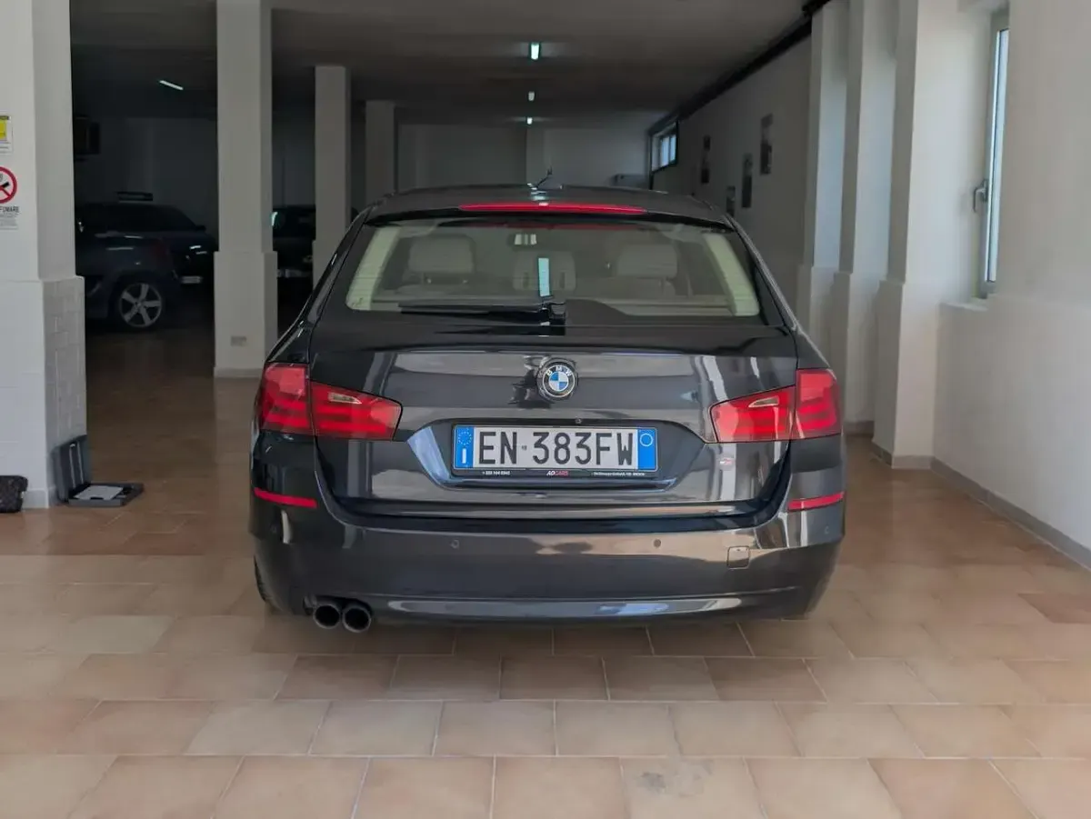 Usata BMW 525 218 CV (160 kW) 2012 Nero Station wagon