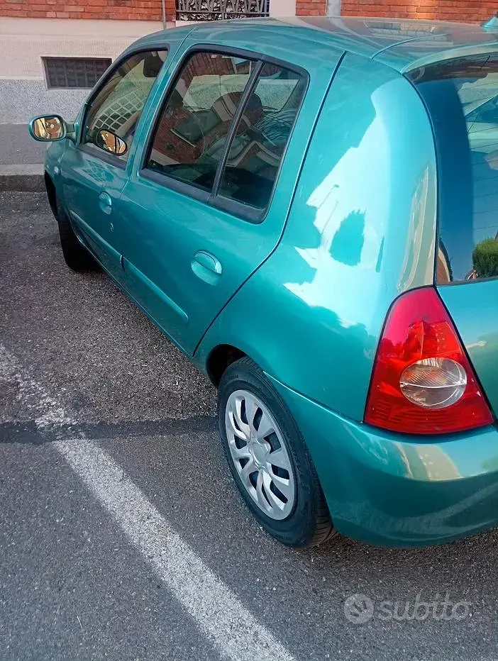 Usata Renault Clio 58 CV (42 kW) 2007 Verde Utilitaria