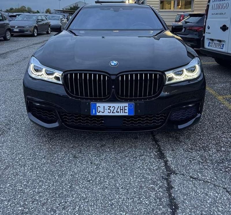 Usata BMW 750 Performance 449 CV (330 kW) 2016 Berlina