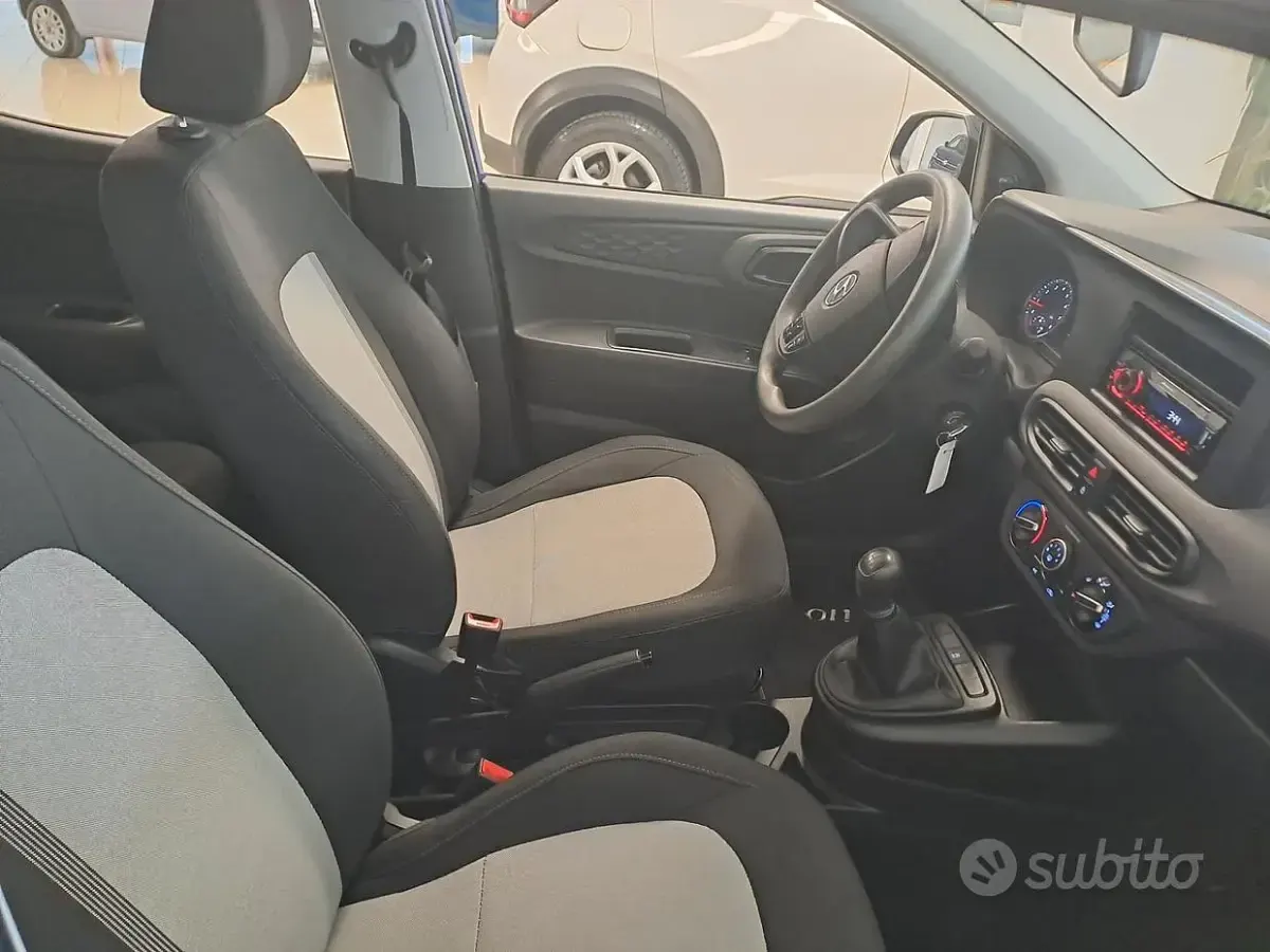 Usata Hyundai i10 Advanced 67 CV (49 kW) 2021 Bluazzurro Utilitaria