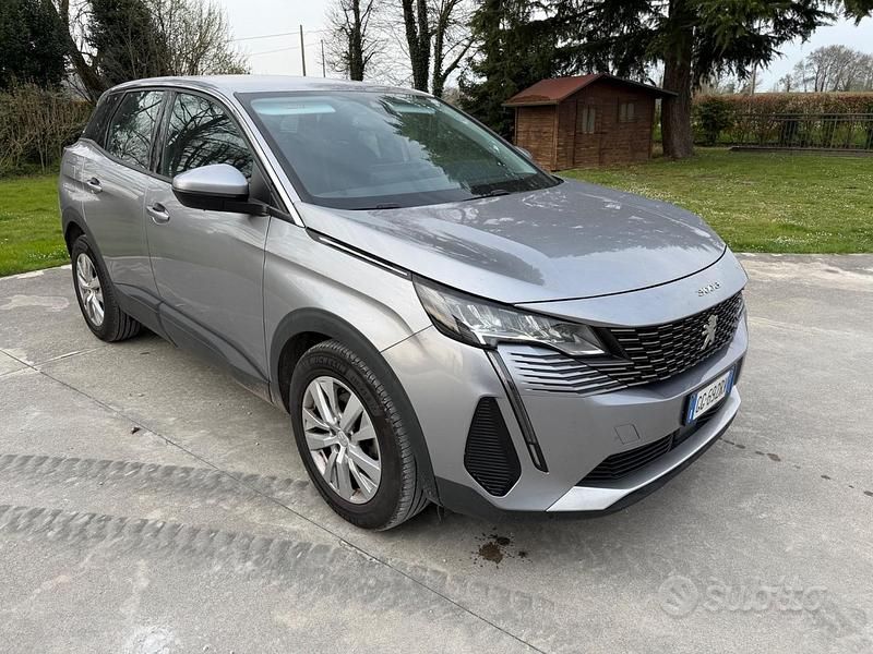 Usata Peugeot 3008 Active 131 CV (96 kW) 2022 Grigio SUV