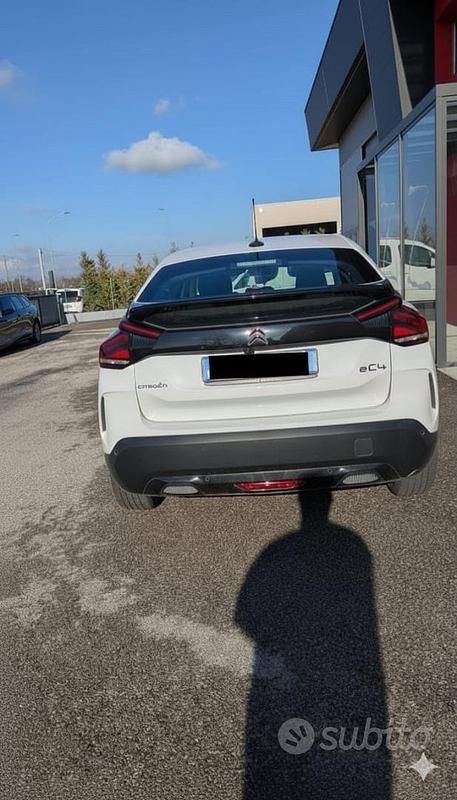 Usata Citroën e-C4 Feel 100 kW (136 CV) 2021 Bianco Berlina