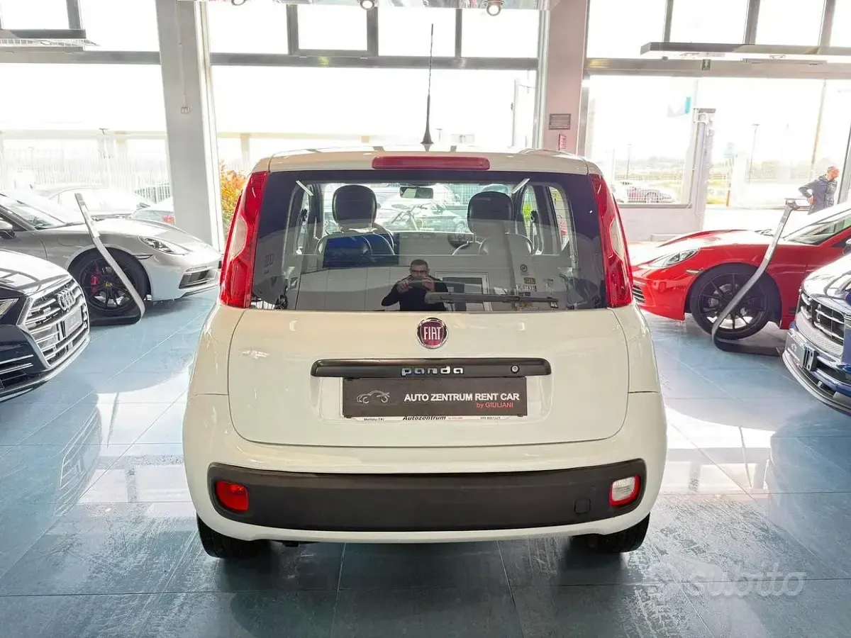 Usata Fiat Panda Lounge 80 CV (58 kW) 2017 Bianco Utilitaria