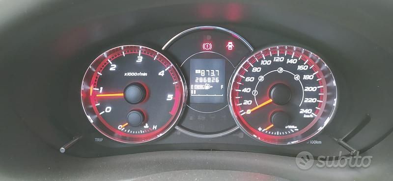 Usata Subaru Forester 2012 Grigio SUV