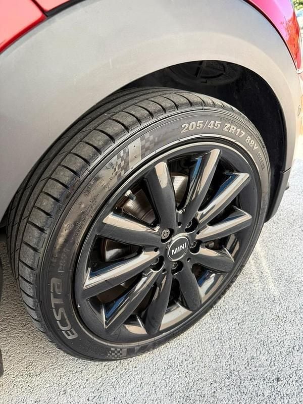 Begagnad Mini Cooper SD 170 HK (125 kW) 2015 Halvkombi