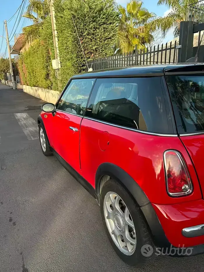 Usata Mini Cooper Coupé 75 CV (55 kW) 2004 Rosso Coupé