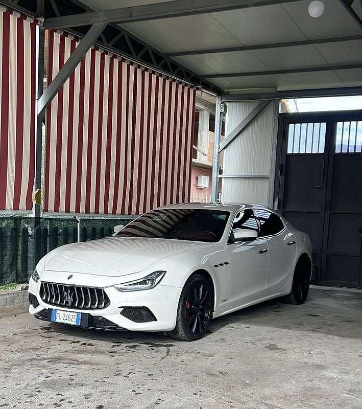 Usata Maserati Ghibli 275 CV (202 kW) 2018 Berlina