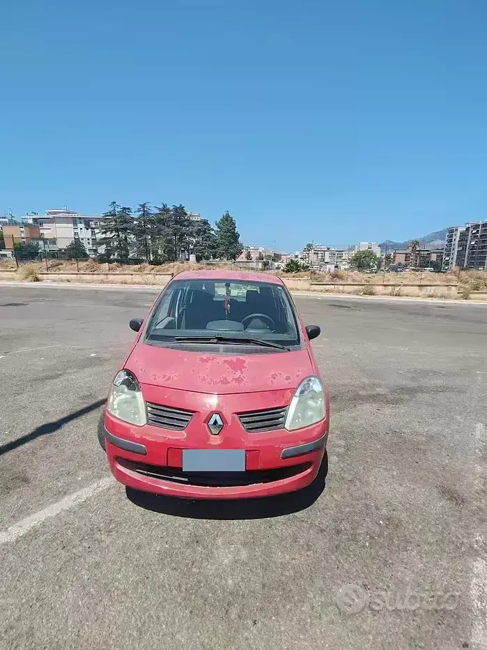 Usata Renault Modus 75 CV (55 kW) 2007 Rosso Monovolume