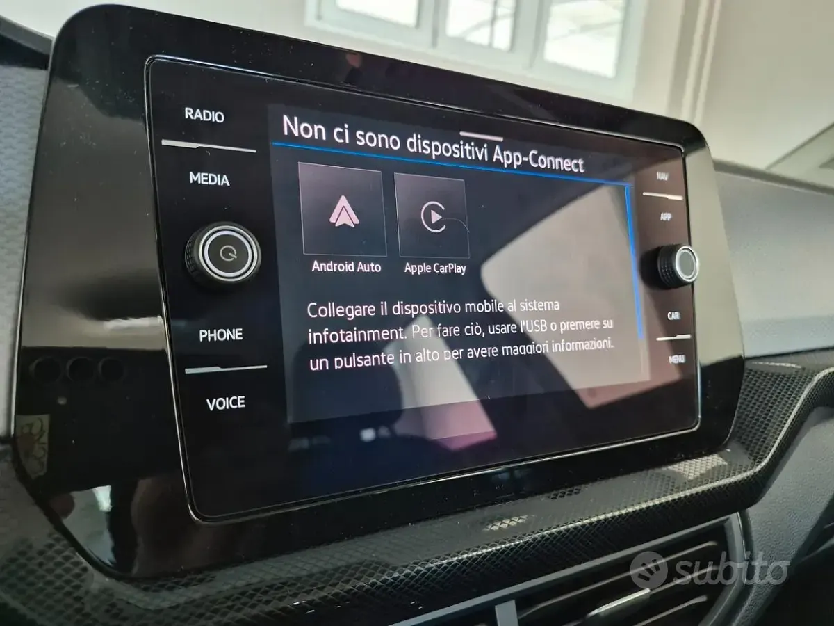 Usata VW T-Cross Life 115 CV (84 kW) 2024 Grigio SUV