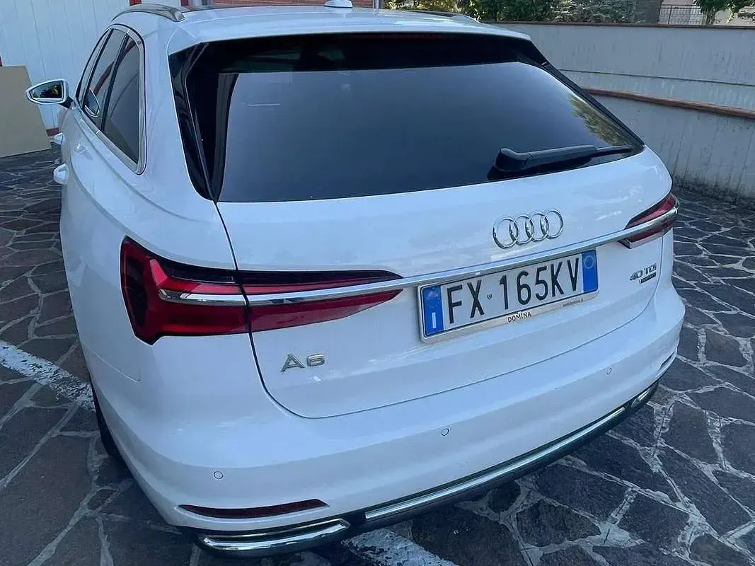 Usata Audi A6 Sport 204 CV (150 kW) 2019 Bianco Station wagon