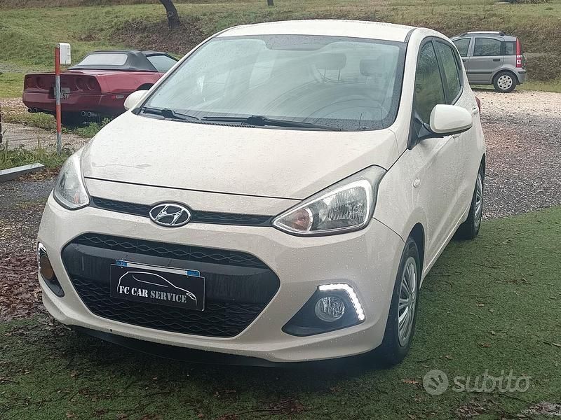 Usata Hyundai i10 Classic 66 CV (48 kW) 2014 Beige Utilitaria