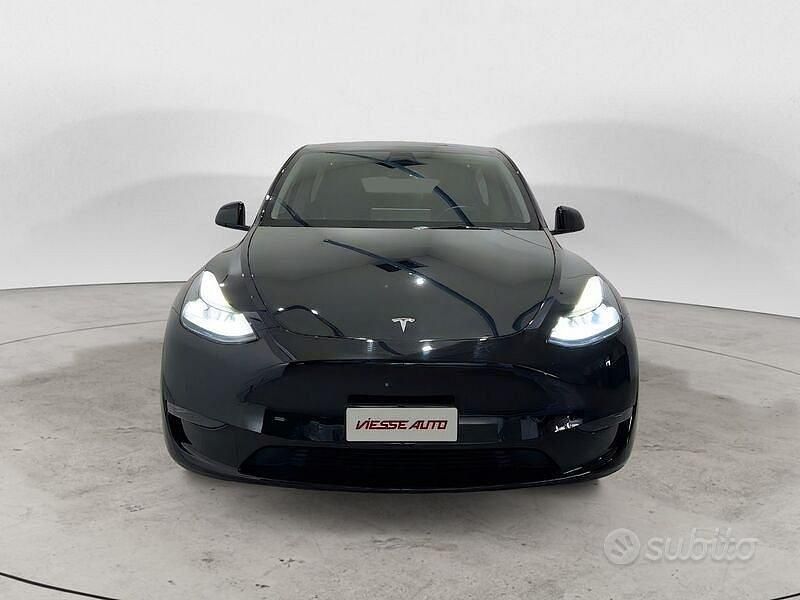 Usata Tesla Model Y Performance 392 kW (534 CV) 2022 Nero SUV