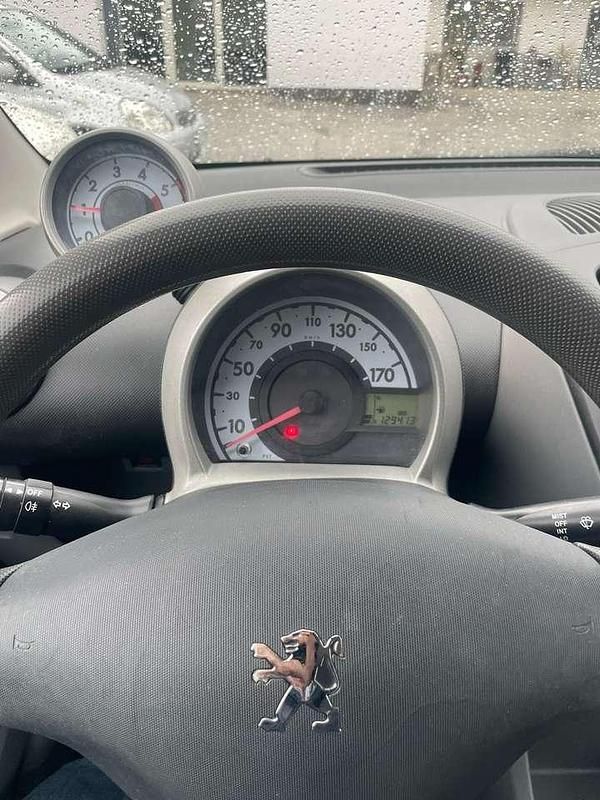 Usata Peugeot 107 54 CV (39 kW) 2009 Grigio Utilitaria