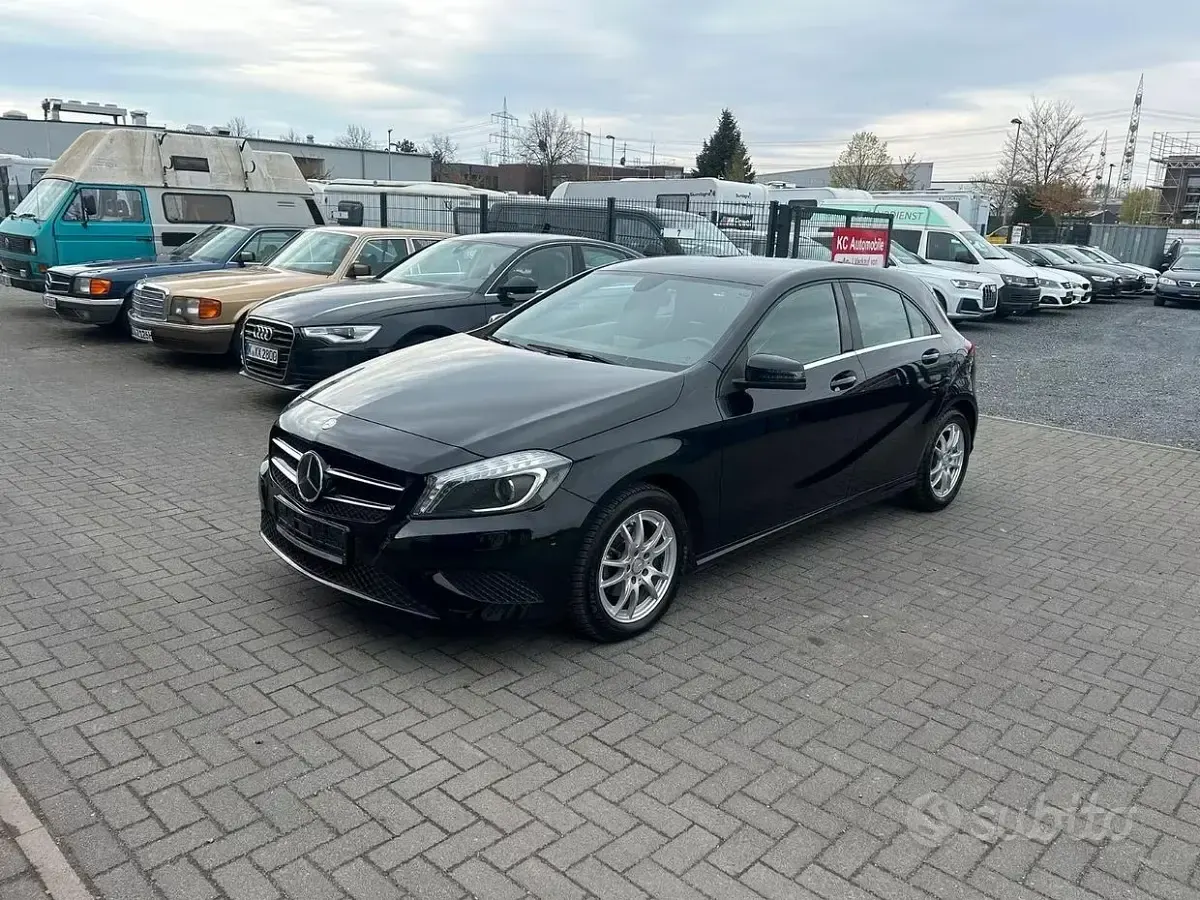 Usata Mercedes A180 Premium 109 CV (80 kW) 2014 Nero Berlina