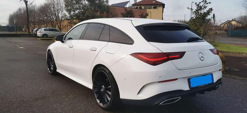 Usata Mercedes CLA200 Shooting Brake AMG Line Premium Plus 150 CV (110 kW) 2023 Bianco Station wagon