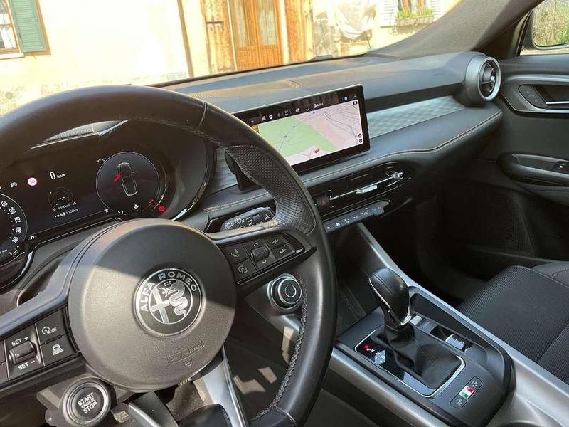 Usata Alfa Romeo Tonale Ti 131 CV (96 kW) 2024 Marrone SUV