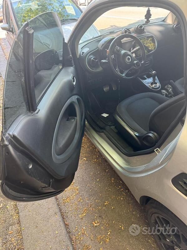 Usata Smart ForTwo Coupé Edition #1 71 CV (52 kW) 2015 Utilitaria