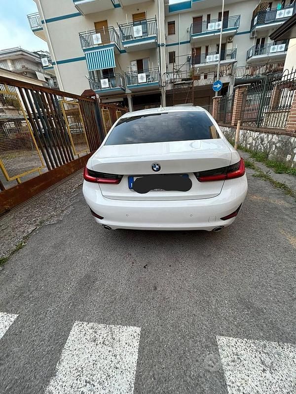 Usata BMW 318 M Sport 150 CV (110 kW) 2020 Bianco Berlina
