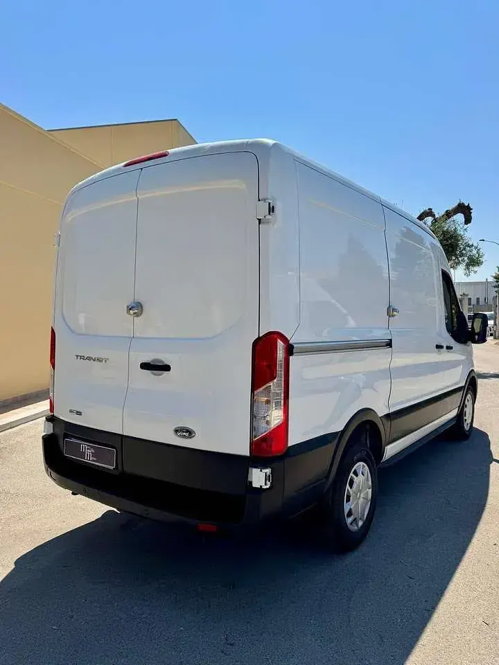 Usata Ford Transit Trend 131 CV (96 kW) 2021 Bianco Furgone