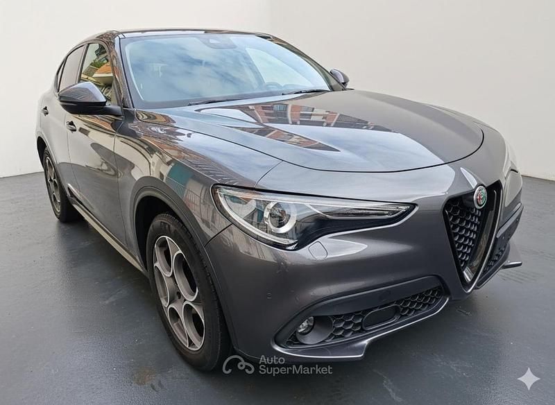 Grigio scuro Usata 2021 Alfa Romeo Stelvio Sprint SUV | 27.950 € (Buon prezzo) - Immagine 1/4