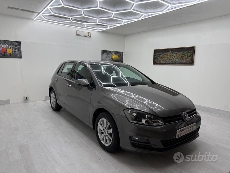 Usata VW Golf VII Highline 105 CV (77 kW) 2014 Grigio Berlina