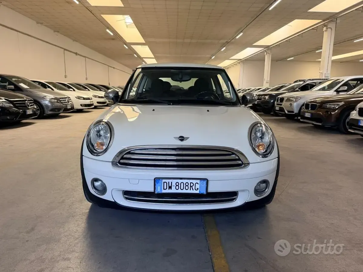 Usata Mini ONE 95 CV (69 kW) 2009 Beige Utilitaria