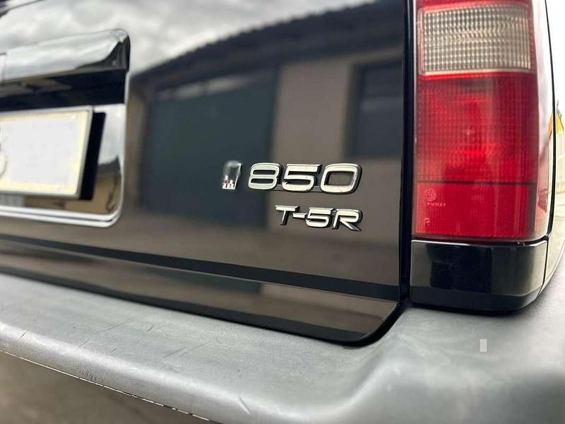 Usata Volvo 850 211 CV (155 kW) 1995 Nero Station wagon