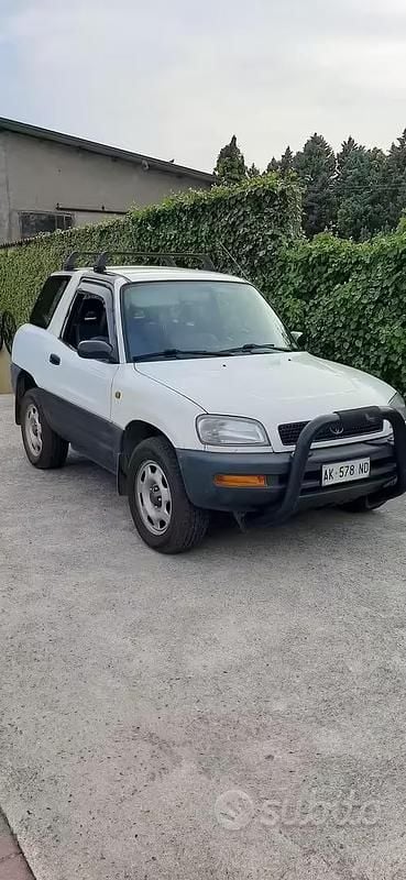 Usata Toyota RAV4 128 CV (94 kW) 1996 Bianco SUV