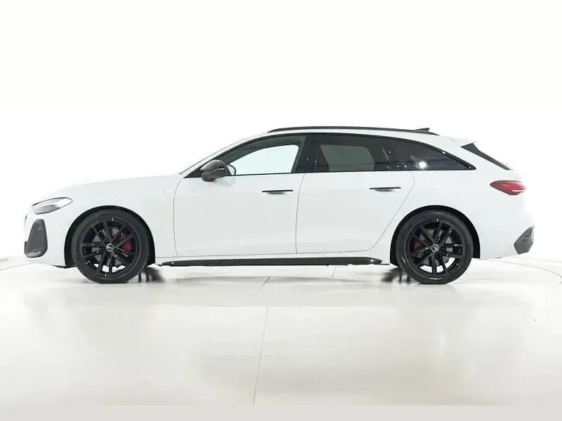 Usata Audi A5 S-Line 204 CV (150 kW) 2025 Bianco Station wagon