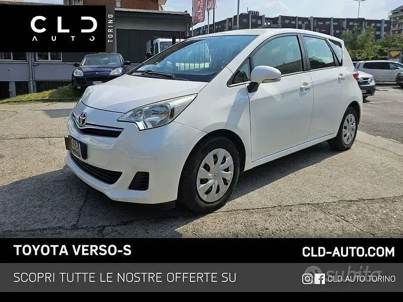 Usata Toyota Verso-S Active 99 CV (72 kW) 2013 Monovolume
