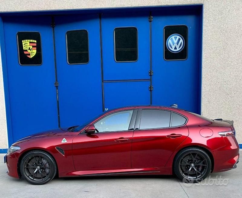 Usata Alfa Romeo Giulia Quadrifoglio 510 CV (375 kW) 2020 Bordeaux metallizzato Berlina