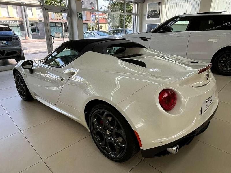Usata Alfa Romeo 4C Spider 241 CV (177 kW) 2019 Bianco trofeo Cabrio