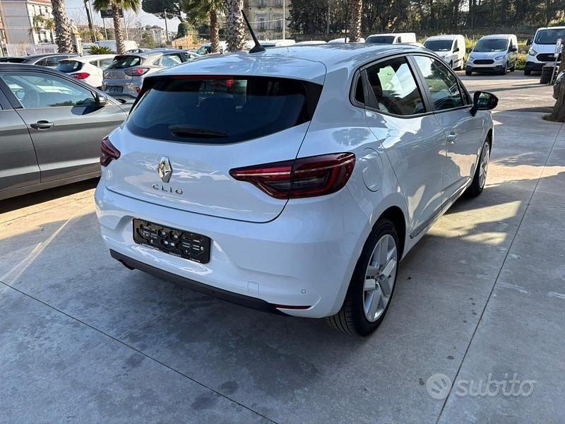 Usata Renault Clio V 86 CV (63 kW) 2020 Bianco Berlina