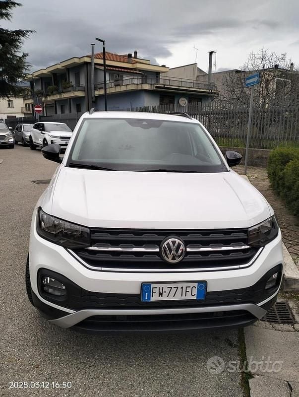 Bianco Usata 2019 VW T-Cross Style SUV | 12.200 € (Super prezzo) - Immagine 1/4